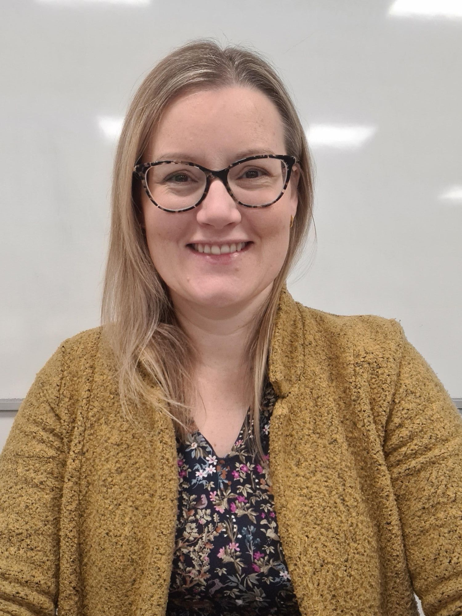 Mrs Jennifer Yabsley